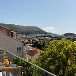Guest house Begovic 3*
