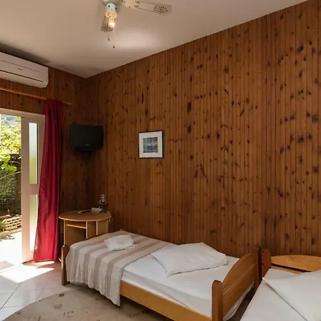 Begovic ゲストハウス 3*