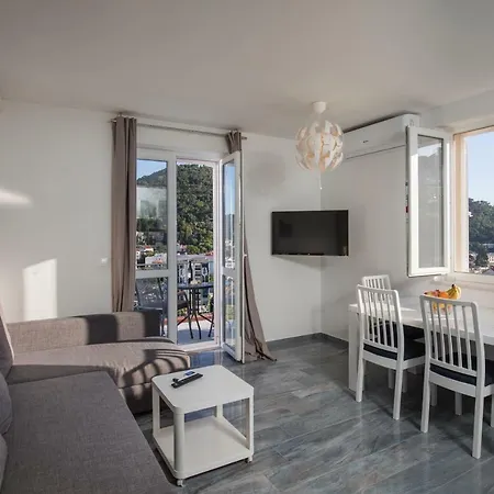 Begovic דוברובניק